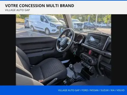 Photo 10 Suzuki Jimny  1.5 VVT 102ch Privilège