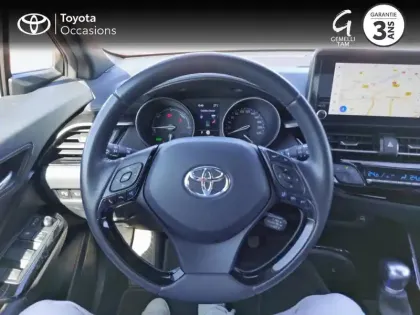 Photo 8 Toyota C-HR  1.8 Hybride 122ch Design Ultimate MY23