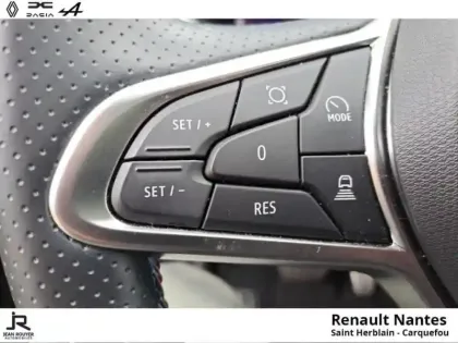 Photo 27 Renault Symbioz  1.6 E-Tech full hybrid 145ch Iconic - Solarbay & Pack Extended Grip