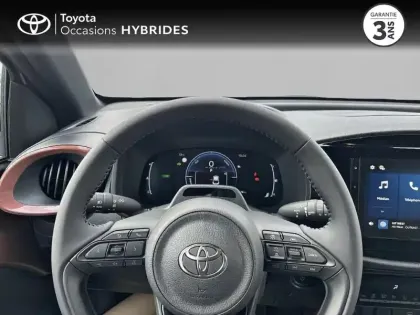 Photo 14 Toyota Aygo X  116h Graphic