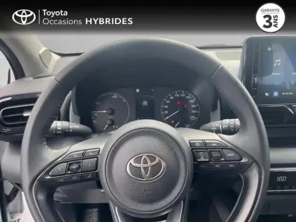 Photo 12 Toyota Yaris  116h Dynamic 5p MC24