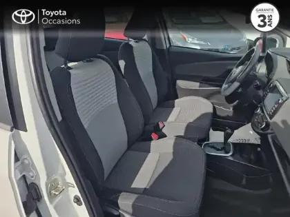 Photo 5 Toyota Yaris  100h France Business 5p MY19