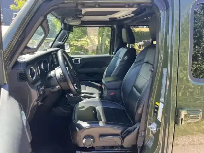 Photo 8 Jeep Wrangler  Unlimited 2.0 T 380ch 4xe 80th Anniversary Command-Trac