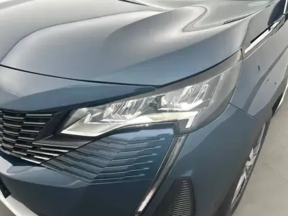 Photo 15 Peugeot 3008  PureTech 130ch S&S EAT8