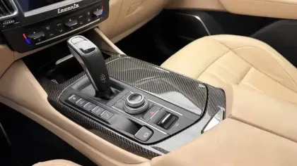 Photo 13 Maserati Levante  3.0 V6 Bi-Turbo 430 S Q4