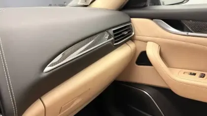 Photo 12 Maserati Levante  3.0 V6 Bi-Turbo 430 S Q4