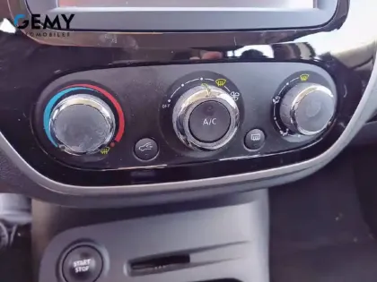 Photo 13 Renault Captur  TCe 90 Energy
