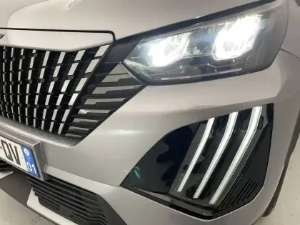 Photo 30 Peugeot 2008  Electrique 54 kWh 156 ch