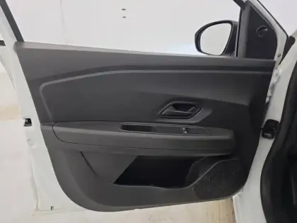 Photo 38 Dacia Sandero  SCe 65