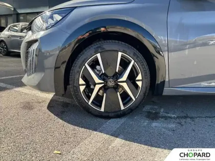 Photo 8 Peugeot 208  Hybrid 145 ch e-DCS6