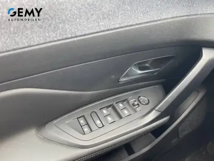 Photo 39 Peugeot 308  PureTech 130ch S&S BVM6