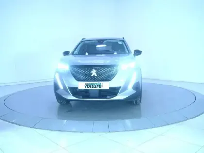 Photo 8 Peugeot 2008  PureTech 130 S&S EAT8
