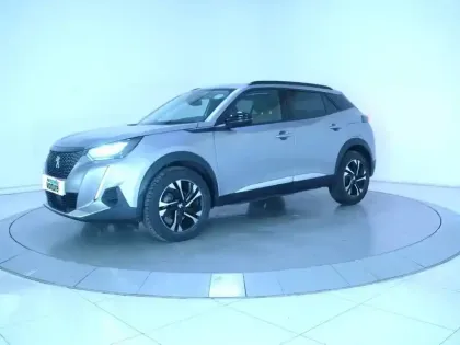 Photo 7 Peugeot 2008  PureTech 130 S&S EAT8