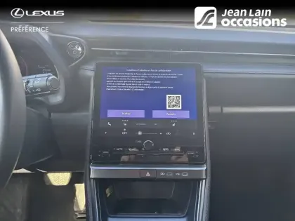 Photo 14 Lexus Lbx  2WD