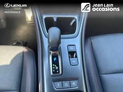 Photo 12 Lexus Lbx  2WD