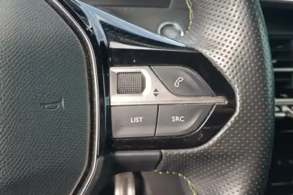 Photo 17 Peugeot 208  Electrique 50 kWh 136ch