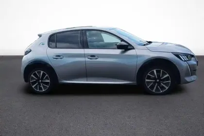 Photo 6 Peugeot 208  Electrique 50 kWh 136ch