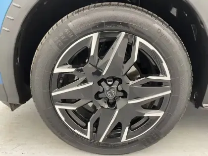 Photo 17 Peugeot 3008  Hybrid 136 e-DCS6