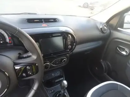 Photo 13 Renault Twingo  III E-Tech