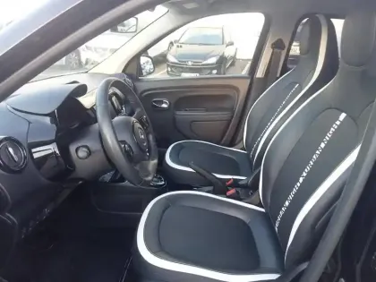 Photo 8 Renault Twingo  III E-Tech