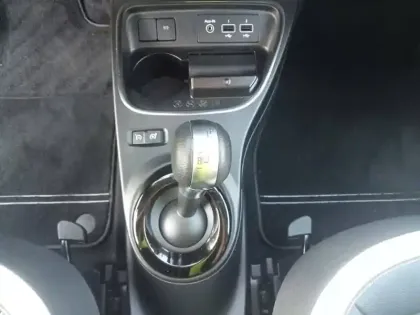 Photo 12 Renault Twingo  III E-Tech