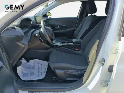 Photo 8 Peugeot 208  Electrique 50 kWh 136ch