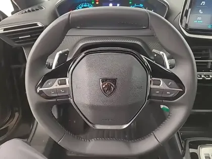 Photo 8 Peugeot 2008  Hybrid 145 e-DCS6