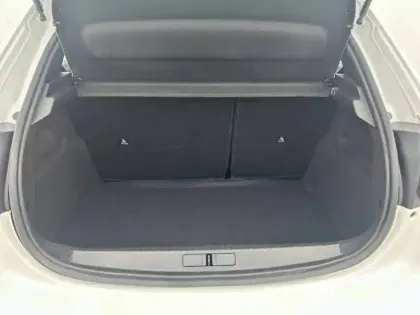 Photo 19 Peugeot 208  PureTech 100 S&S BVM6