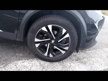 Photo 13 Peugeot 2008  PureTech 130 S&S BVM6