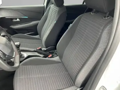 Photo 10 Peugeot 208  PureTech 100 S&S BVM6