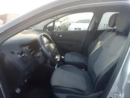 Photo 8 Renault Captur  TCe 90