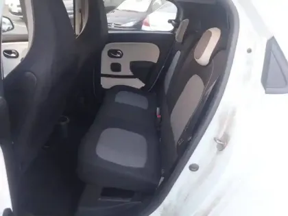 Photo 14 Renault Twingo  III E-Tech