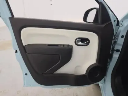 Photo 54 Renault Twingo  III E-Tech