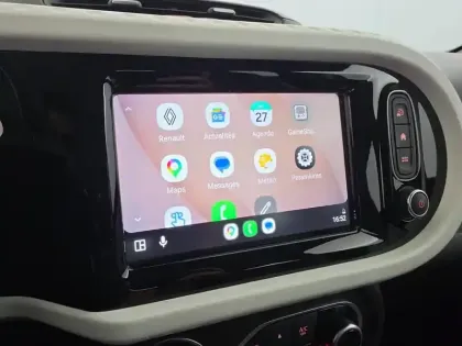 Photo 52 Renault Twingo  III E-Tech