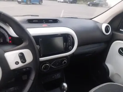 Photo 13 Renault Twingo  III E-Tech