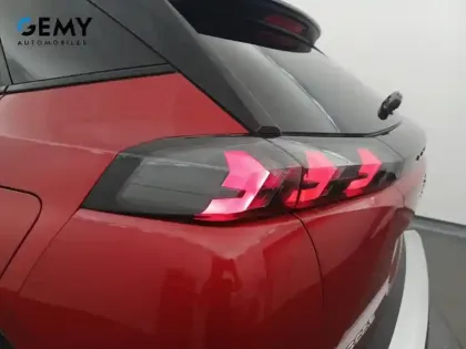 Photo 16 Peugeot 2008  PureTech 130 S&S EAT8