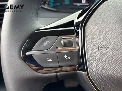 Photo 15 Peugeot 208  Hybrid 110 ch e-DCS6