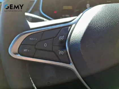Photo 47 Renault Clio  E-Tech full hybrid 145