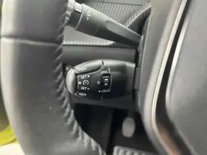 Photo 49 Peugeot 208  PureTech 100 S&S BVM6