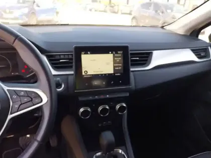 Photo 23 Renault Captur  E-Tech full hybrid 145