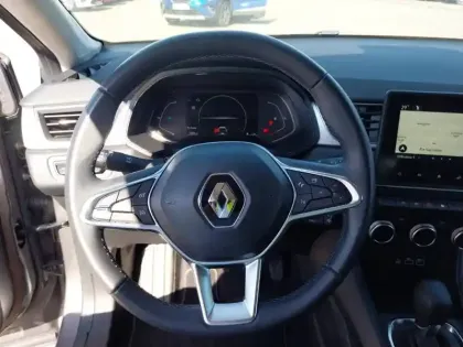 Photo 20 Renault Captur  E-Tech full hybrid 145