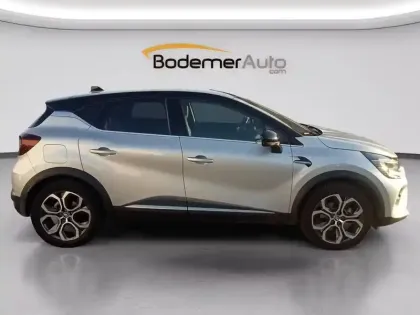 Photo 5 Renault Captur  E-Tech full hybrid 145