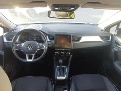 Photo 9 Renault Captur  E-Tech full hybrid 145