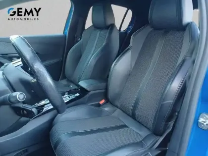 Photo 8 Peugeot 208  Electrique 50 kWh 136ch