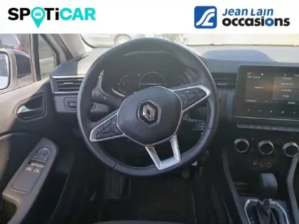 Photo 8 Renault Clio  E-Tech hybride 145