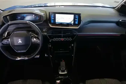 Photo 15 Peugeot 208  PureTech 100 S&S EAT8