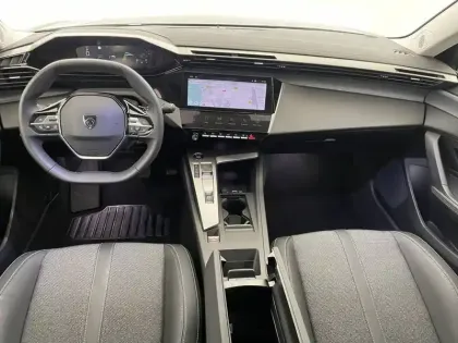Photo 30 Peugeot 408  Hybrid 136 e-DCS6