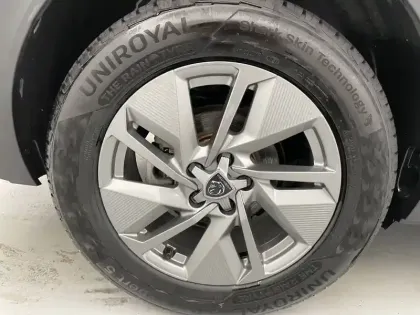 Photo 15 Peugeot 408  Hybrid 136 e-DCS6