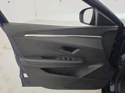 Photo 175 Renault Megane  E-Tech EV40 130ch boost charge