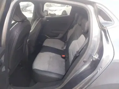 Photo 14 Renault Clio  E-Tech 140 - 21